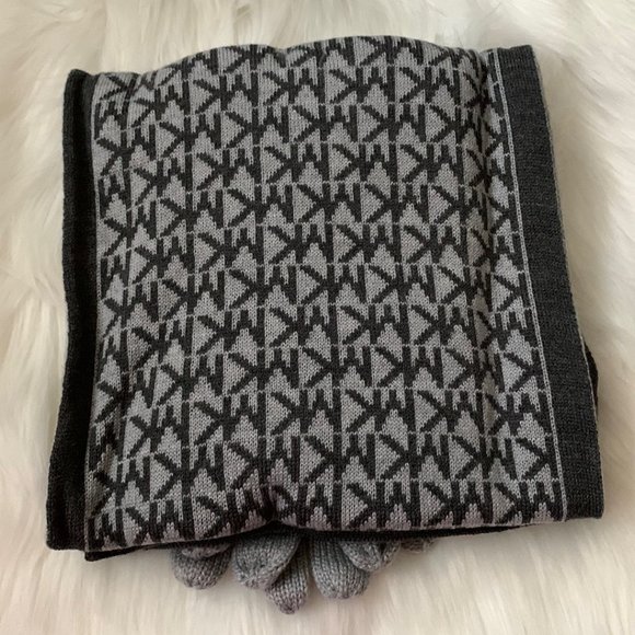 MICHAEL KORS Signature Logo Knit Scarf, Beanie Hat, Glove Set in Grey - Picture 3 of 3
